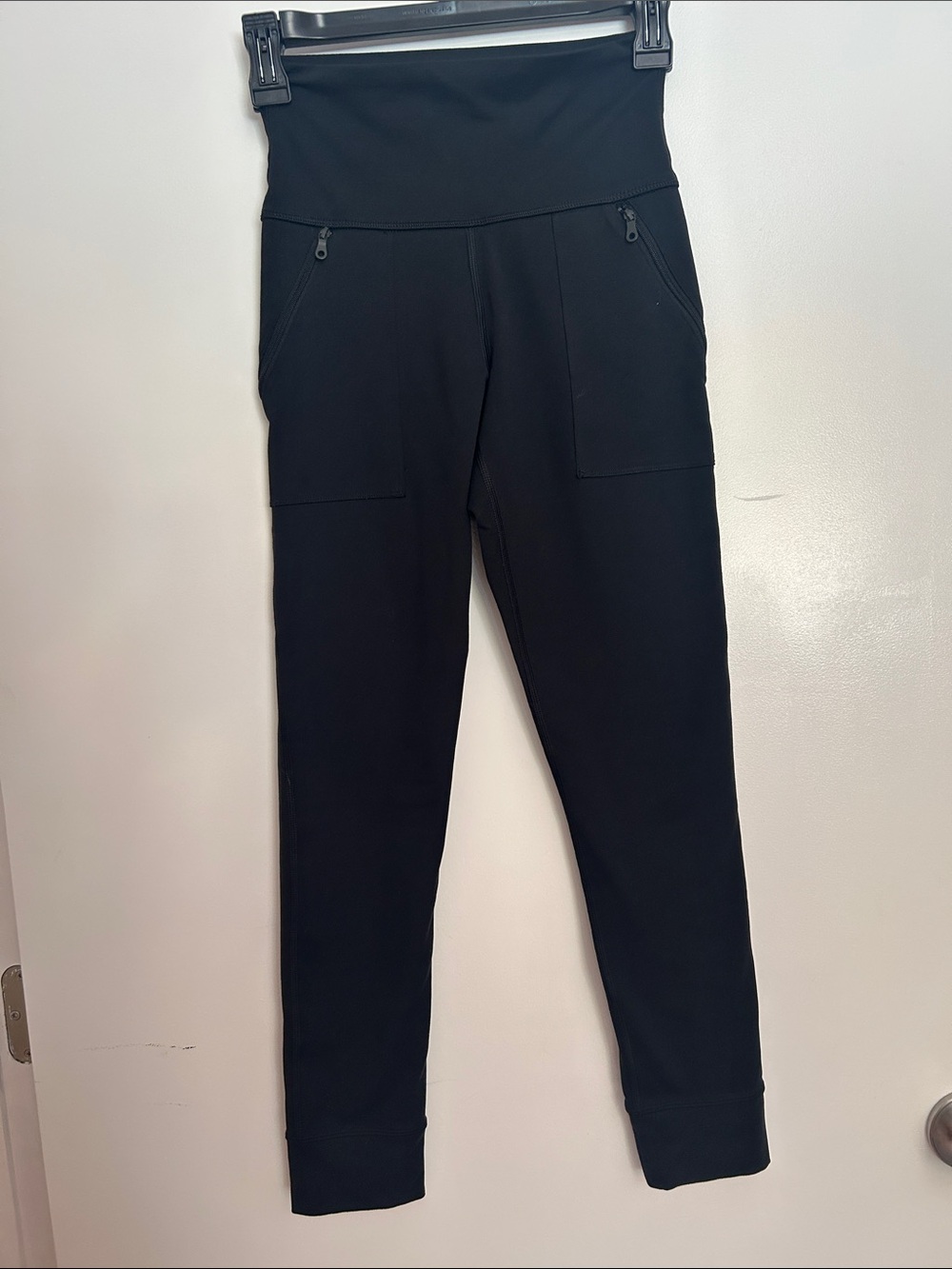 aerie Black High-Rise Hugger Leggings